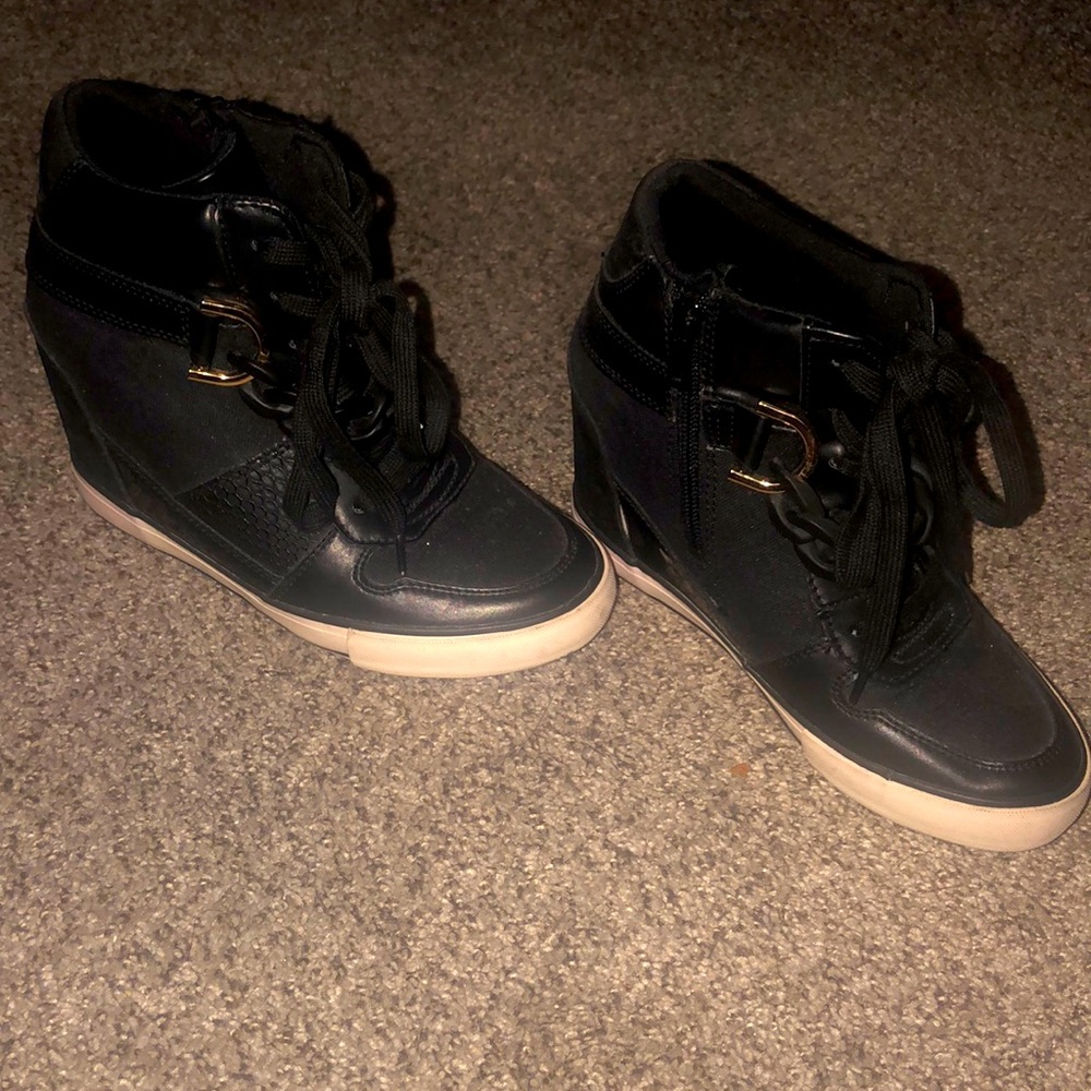 Shoes/Sneakers /Platform